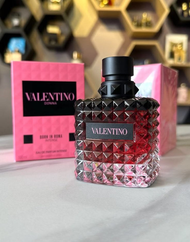 Valentino Donna Born In Roma Intense