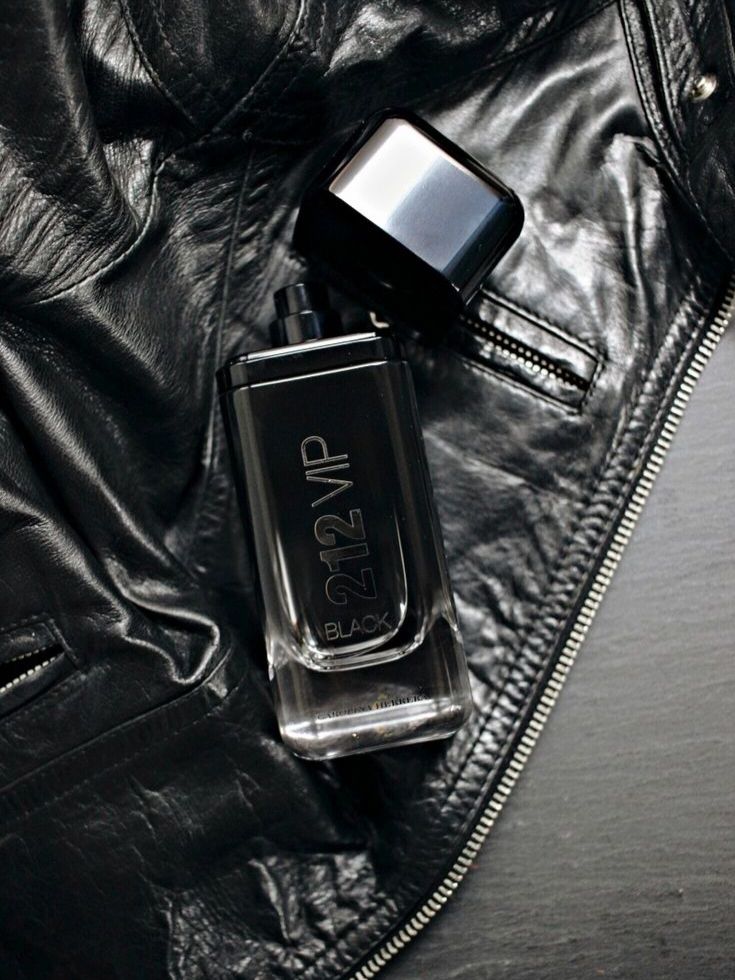 VIP 212 Black