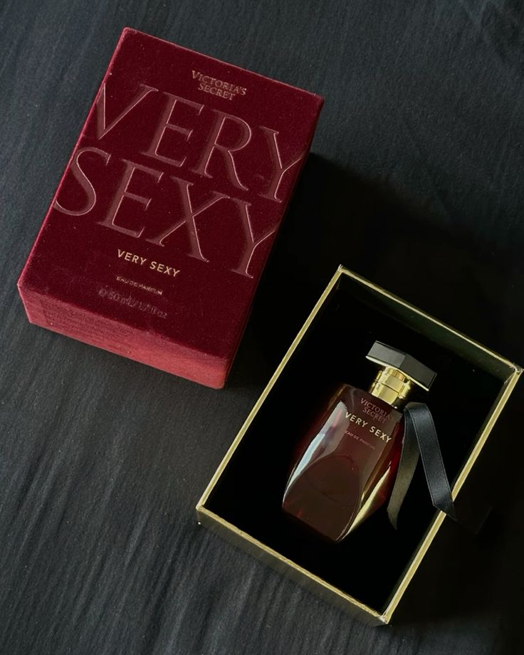 Very sexy red