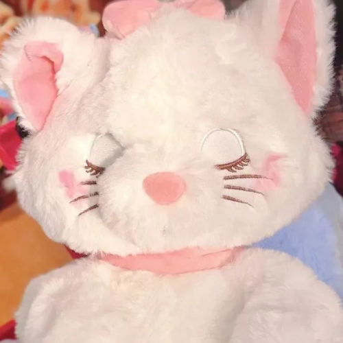 Sleepy Marie Kitty | Disney