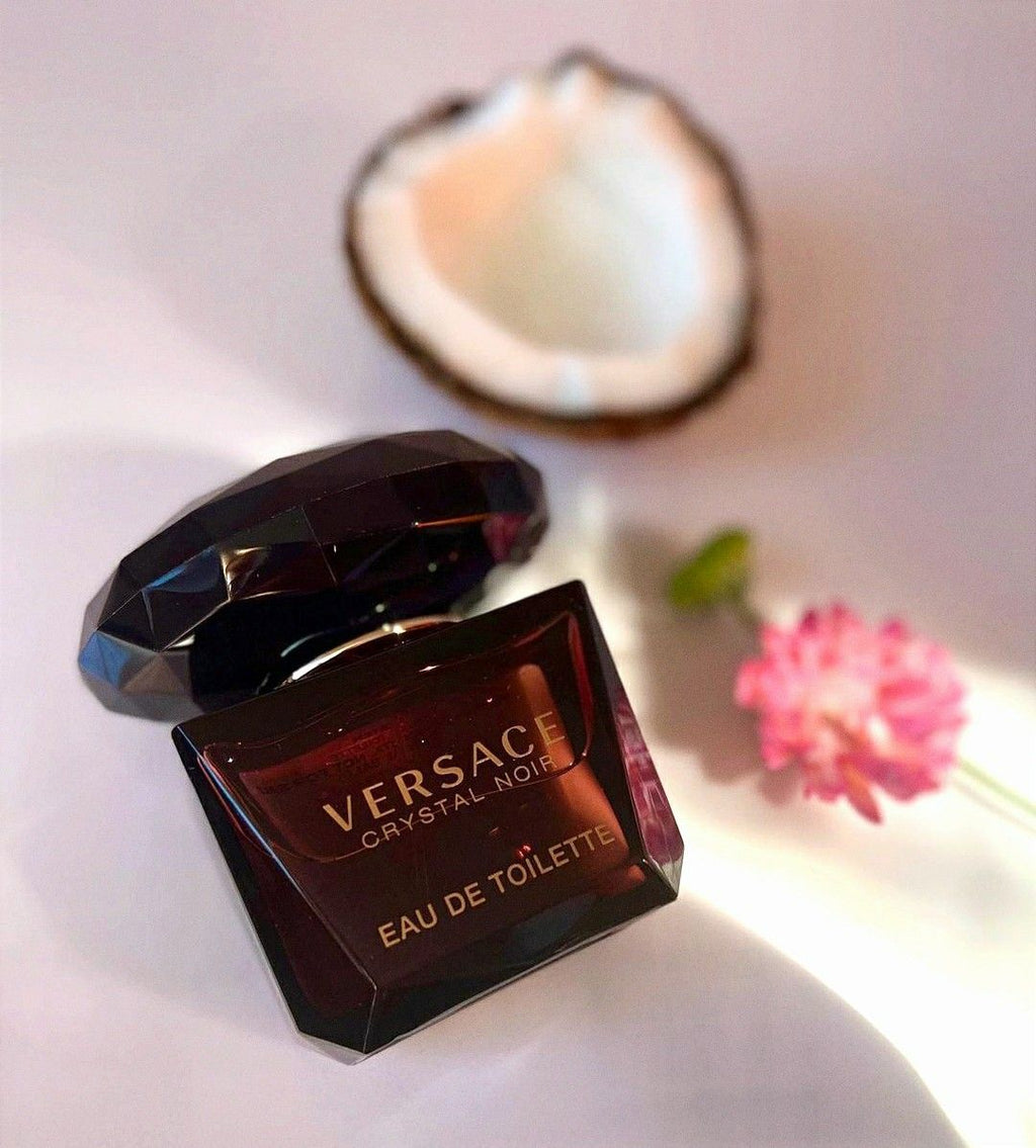 Versace Crystal Creamy Noir