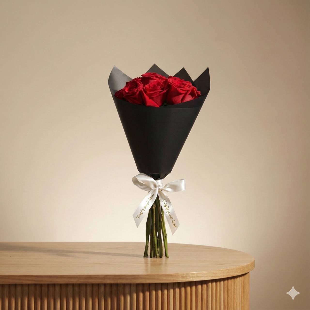 باقة عناق الجوري الأحمر | 15 زهرة