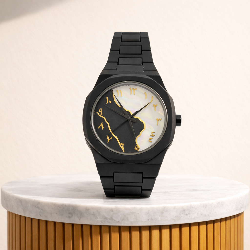 صندوق هدايا من تحفة ساعه كاربون الترند+برفان ستونجر ويذ يو +محفظه تومي ++حزام جلد طبيعي +بوكس تجفة الأزرق