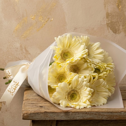 باقة زهور نور القمر