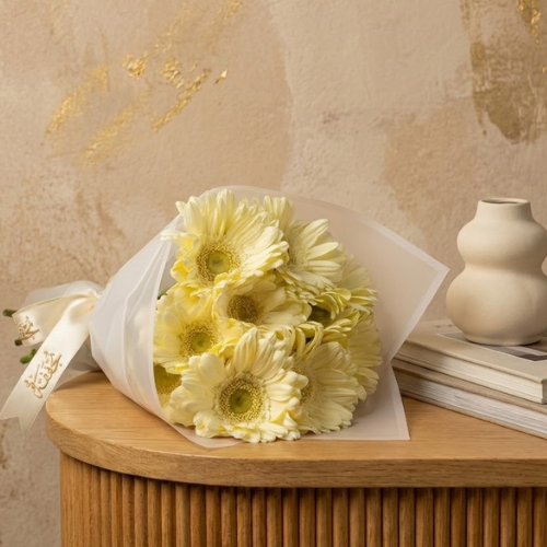 باقة زهور نور القمر