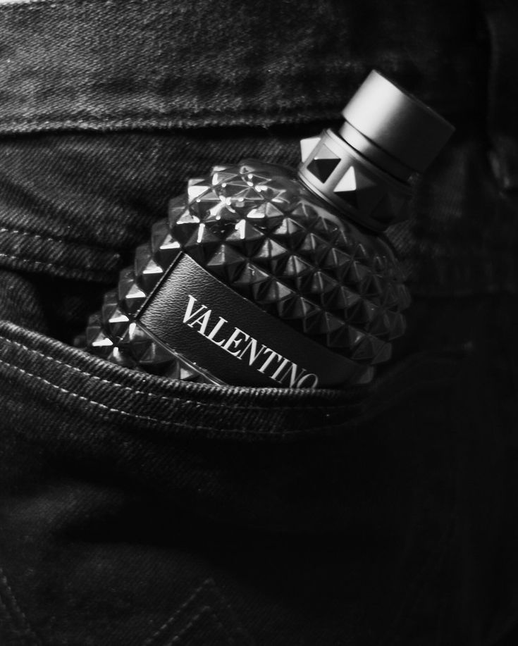 فالنتينو اومو انتنس