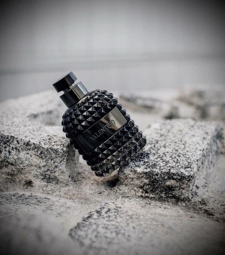 فالنتينو اومو انتنس